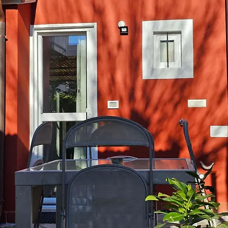 Domus Regia Apartman Pisa